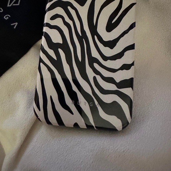 BURGA Magsafe Case - Picture 4 of 4